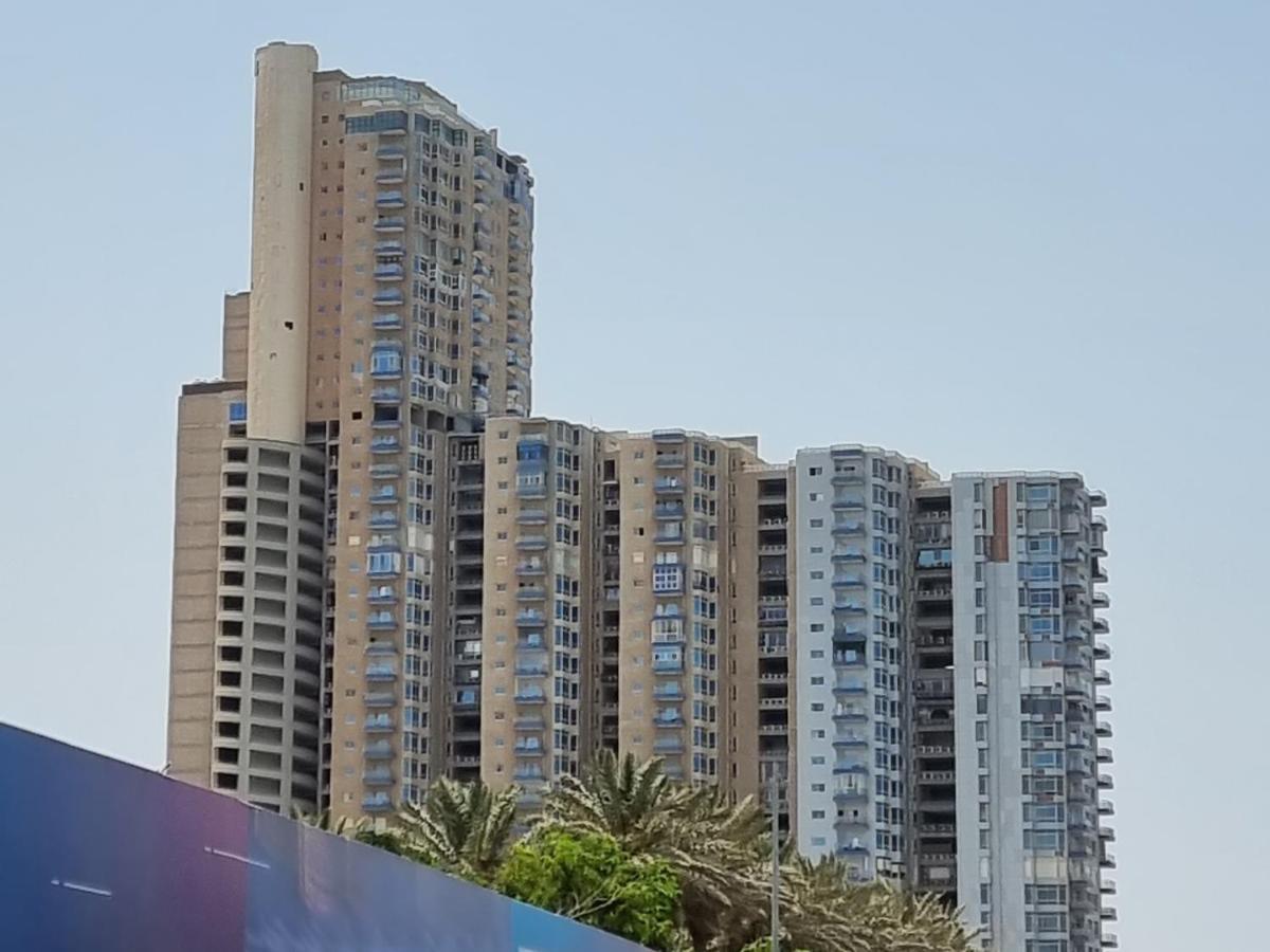مطلة على البحر والفورمولا ببرج المسارات Appartement