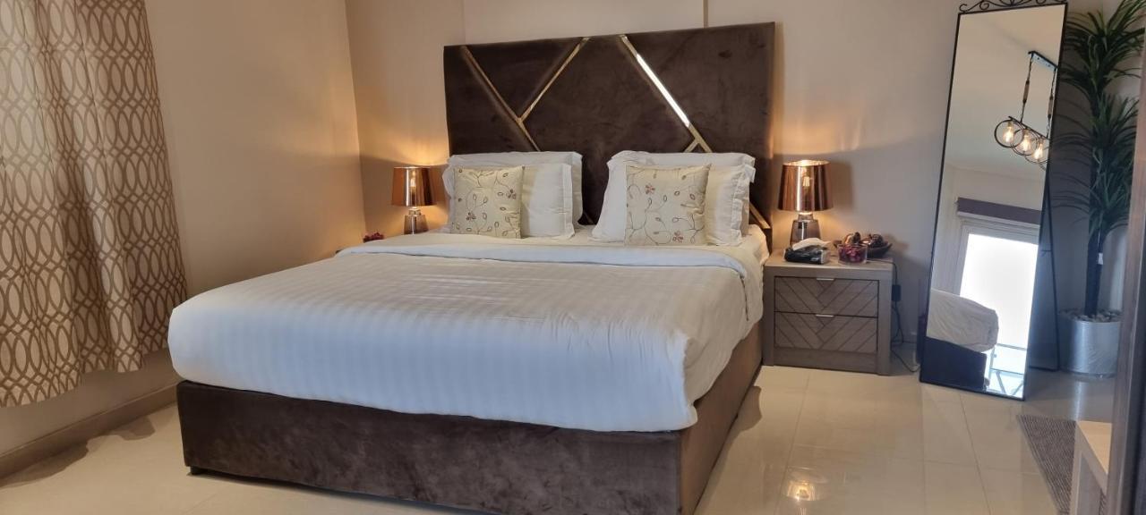 مطلة على البحر والفورمولا ببرج المسارات Appartement *